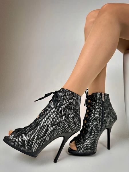 Туфли хилсы для танцев LIZARDI серые